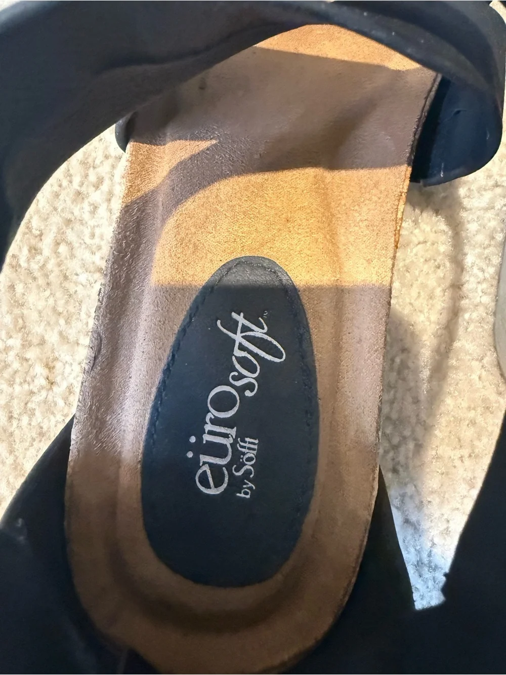 Like NEW Eurosoft Comfortable black leather sandal